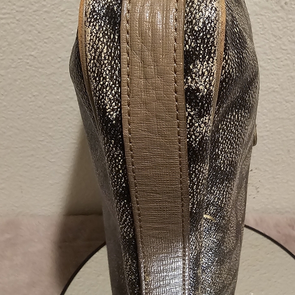 YSL Yves Saint Laruant Toilet Cosmetic pouch EUC - Picture 4 of 10